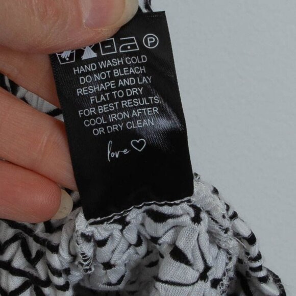 Nic + Zoe Womens Moving Lines Twisted Hem Top Size XL Short Sleeve Abstract Work - Picture 7 of 9